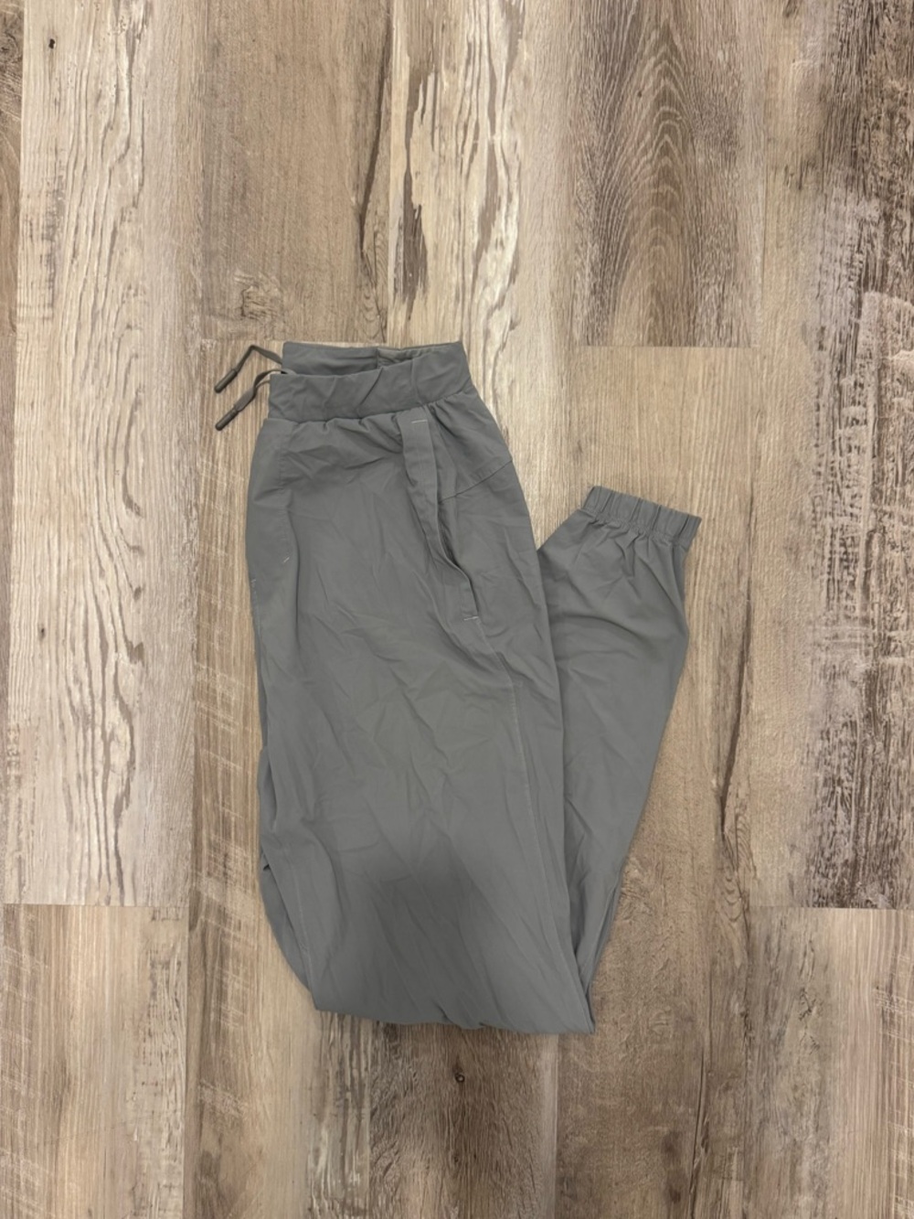 lululemon athletica Men's Gray Lightweight Joggers